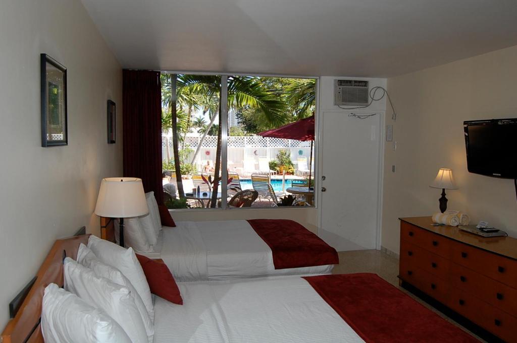 Alcazar Resort- Gay Mens Resort Форт Лодърдейл Стая снимка